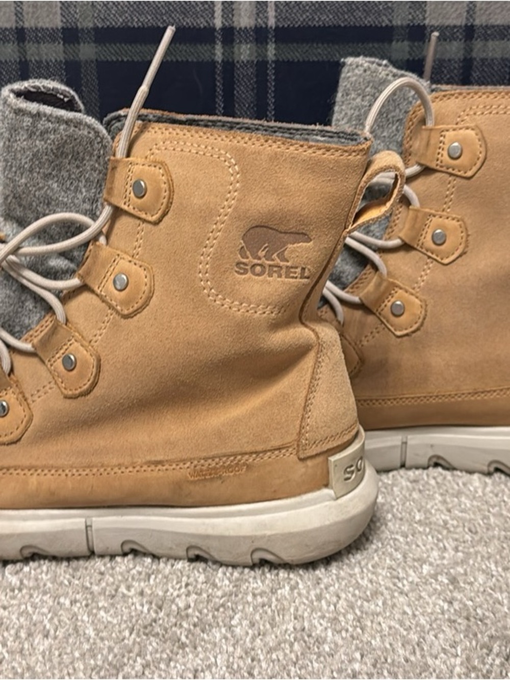 Sorel Kids Tan Suede Lace-Up Boot with Gray Felt Collar